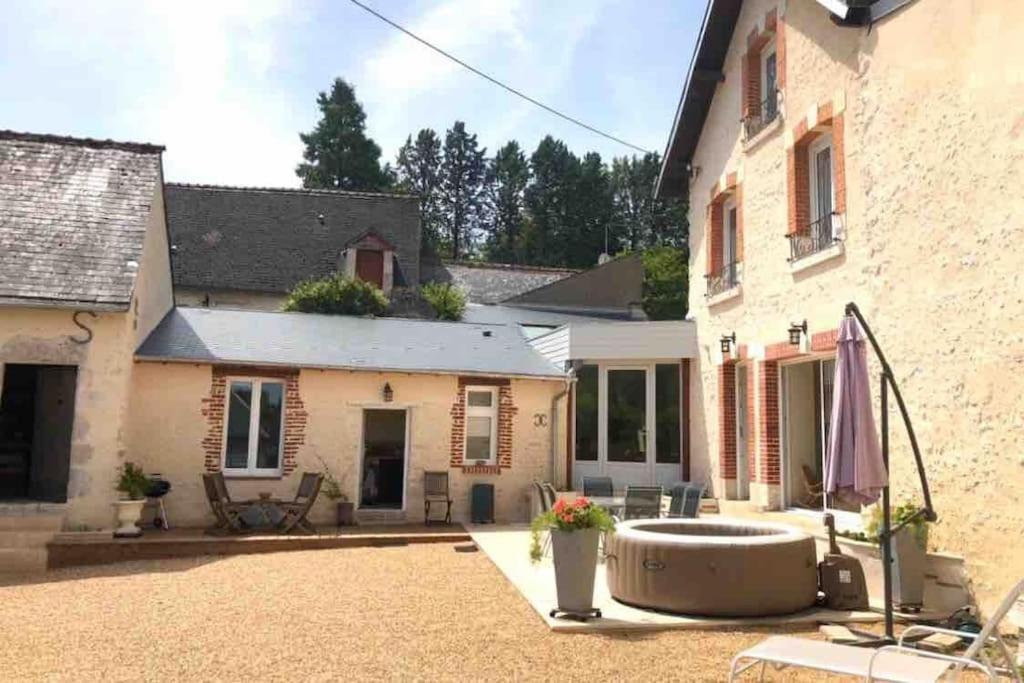 Belle Demeure De 1820, Classee, A 5 Mn De Blois, 10 Mn De Chambord Vineuil  Buitenkant foto